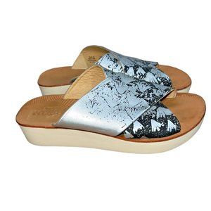 OluKai Onohi Women's Leather Wedge Sandals Black/Silver - 10